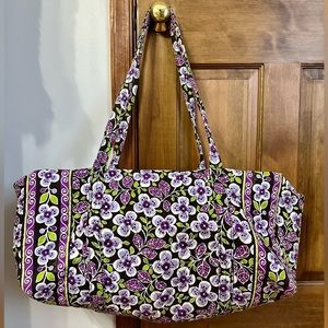 Vera Bradley Large Traveler Duffel Mod Paisley Pattern Quilted Duffel Bag  NEW